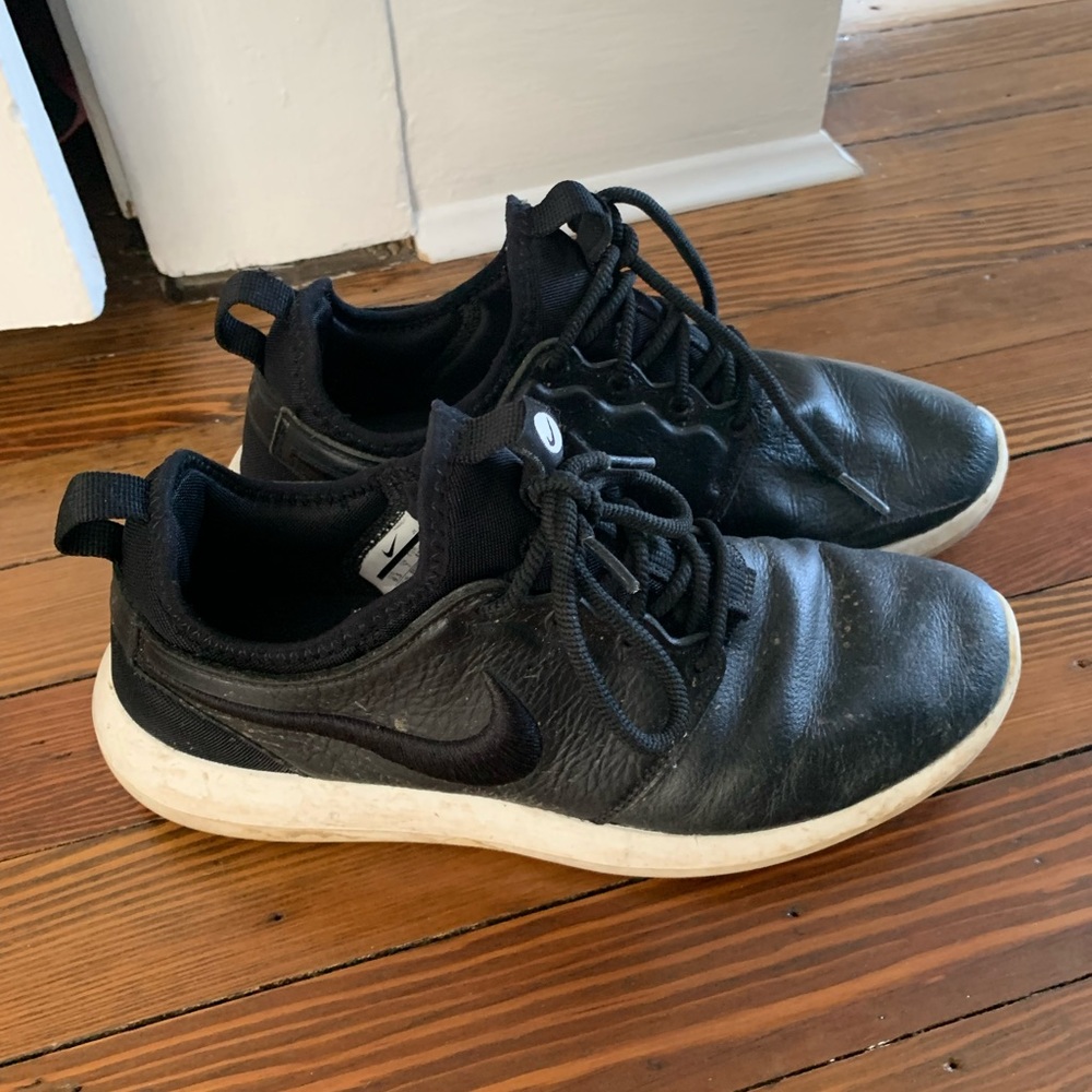 Black faux leather roshes